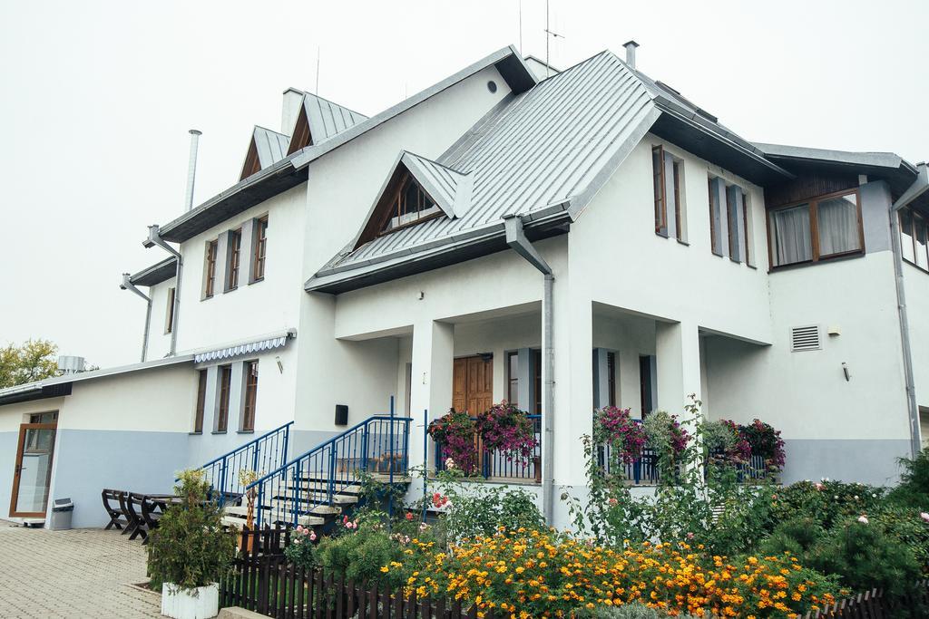 Sveciu Namai Linges Hotel Nemezis Exterior photo